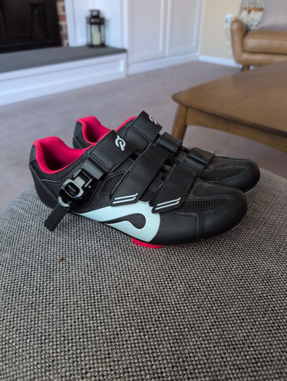 EUC Peloton cycling bike shoes with look delta cleats EU 40 US women's 9